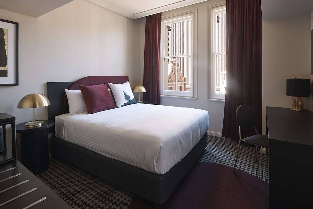 The Capitol Hotel Sydney 1