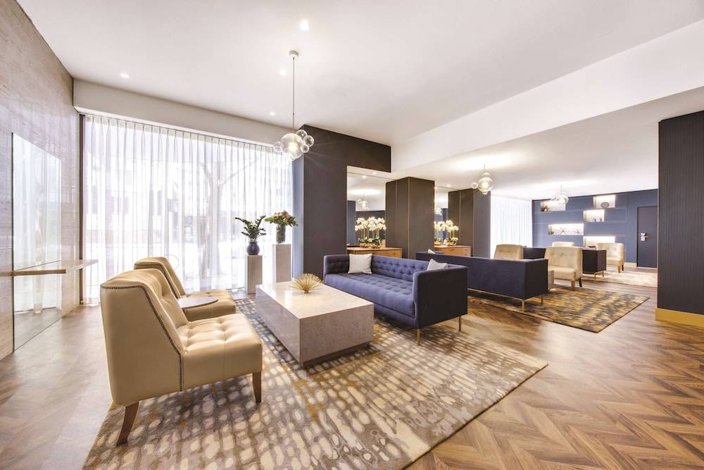 Vibe Hotel Sydney 2