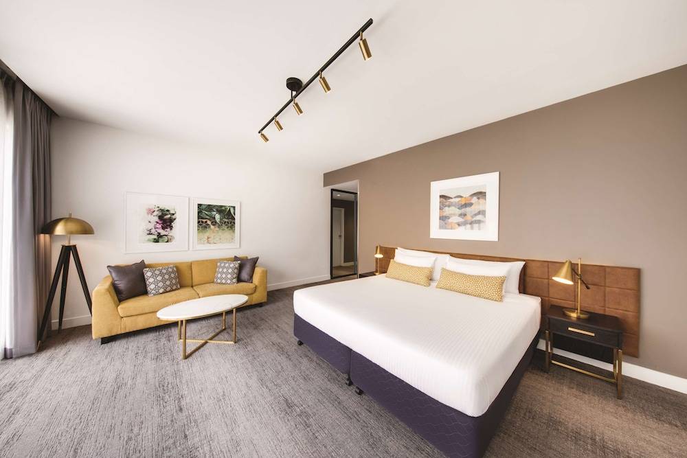 Vibe Hotel Sydney 1