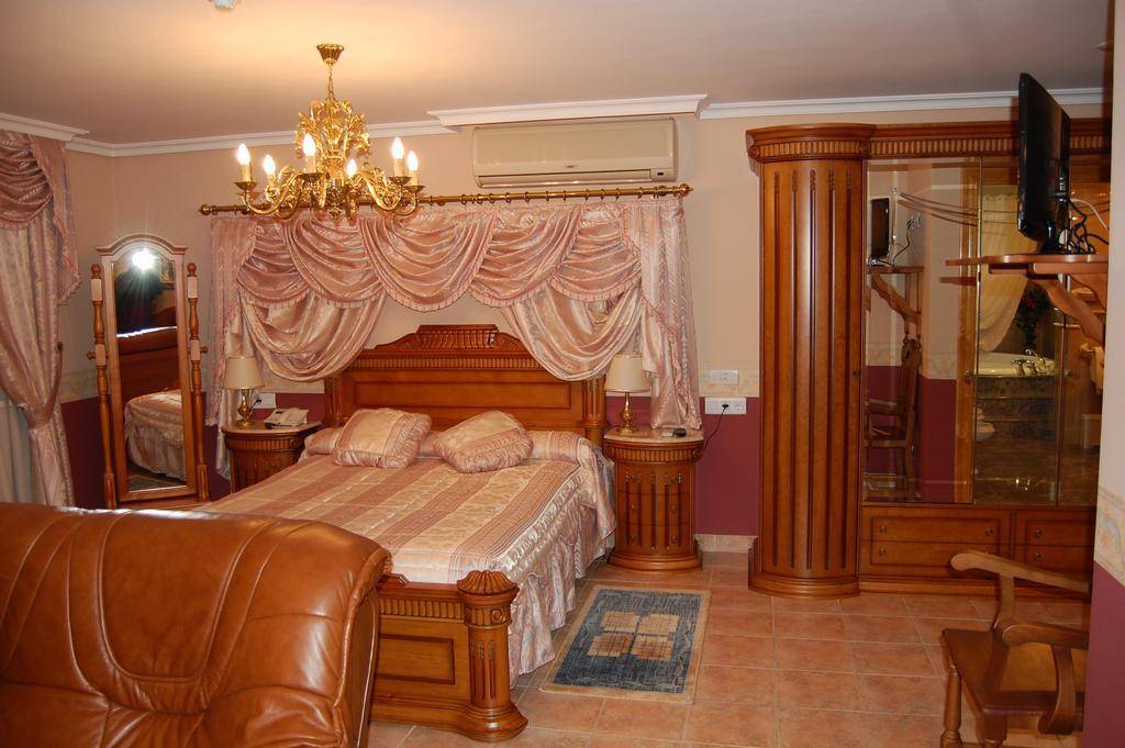 Hotel Flor de la Mancha 1