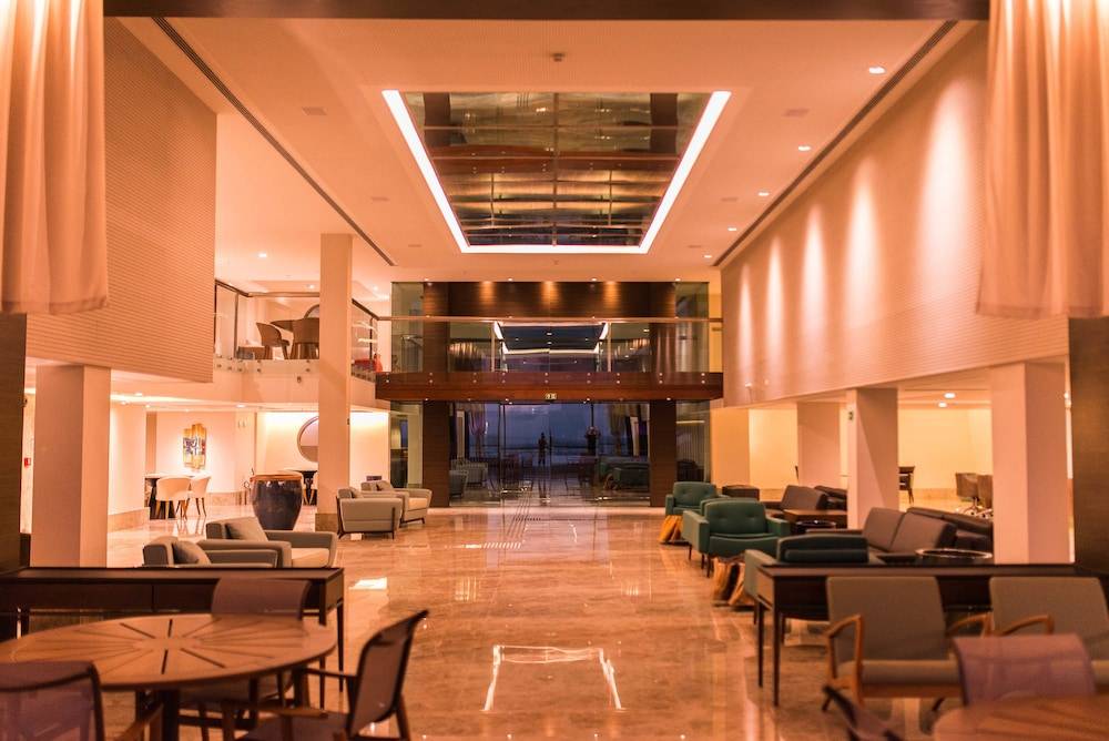 Vogal Luxury Beach Hotel & SPA 2