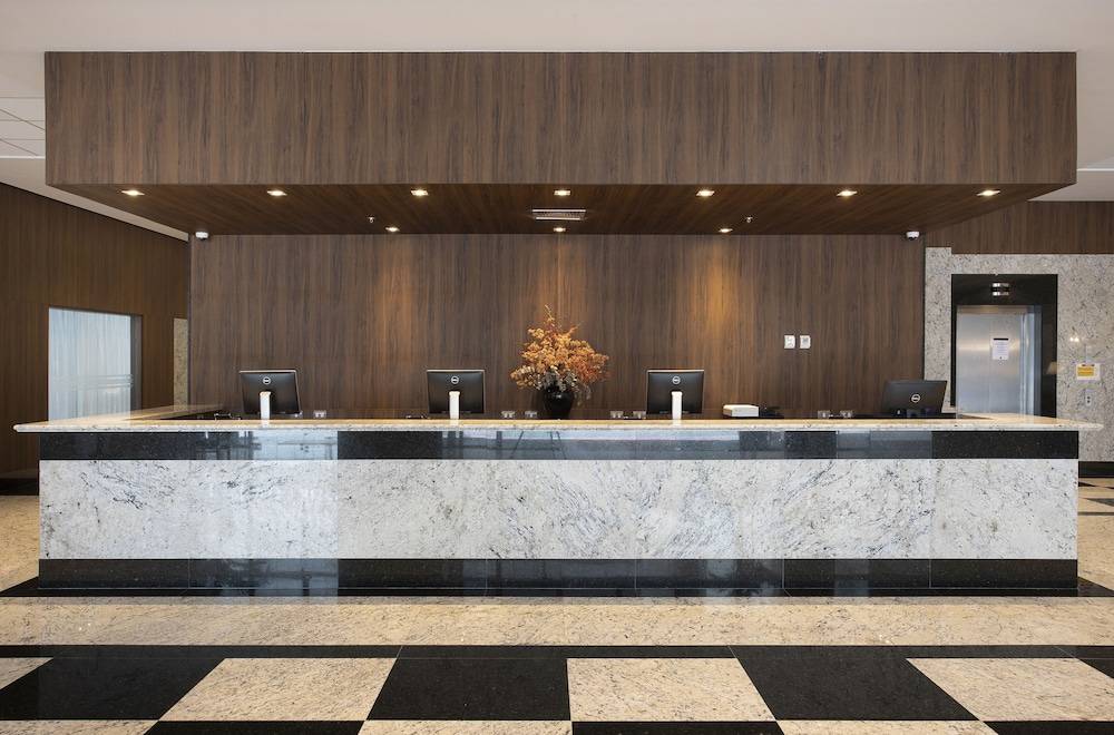 Windsor Tower Hotel 2