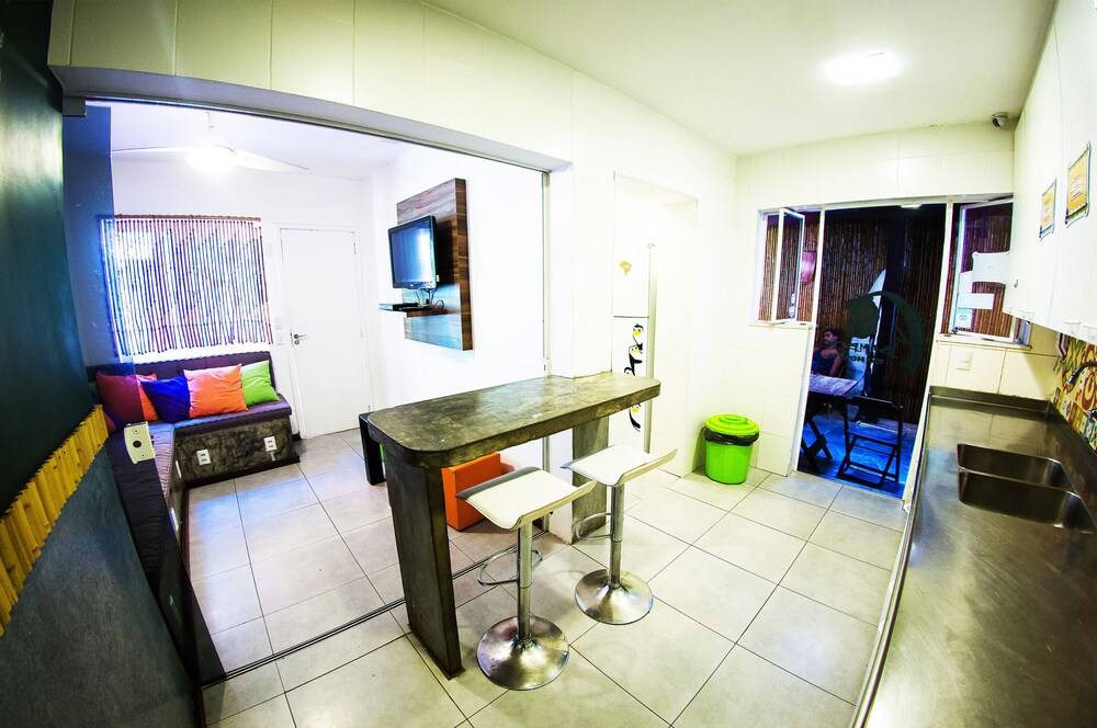 Bamboo Rio Hostel 2