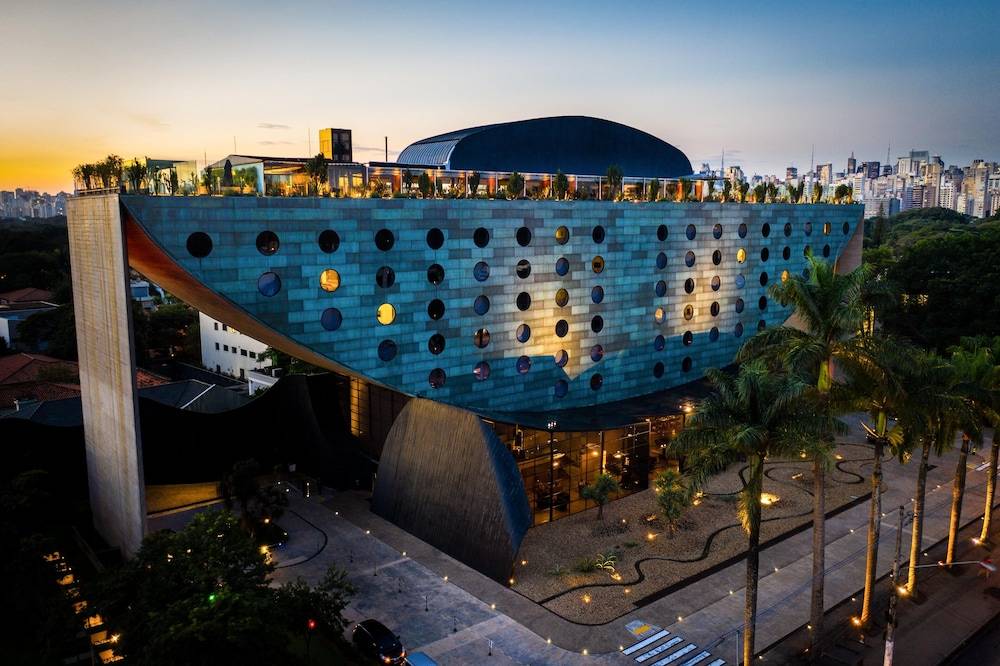 Hotel Unique 1