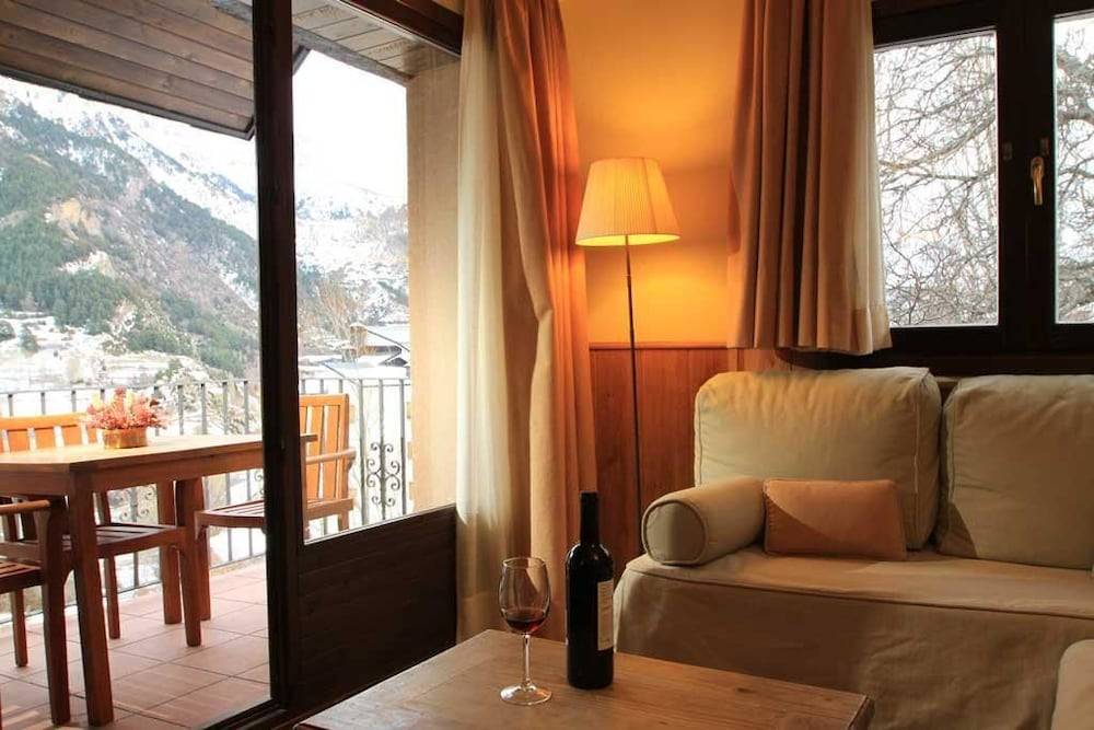 Aparthotel Sarrato 1