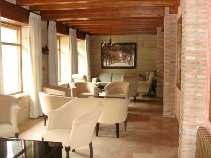 Hotel Villa de Canfranc 2