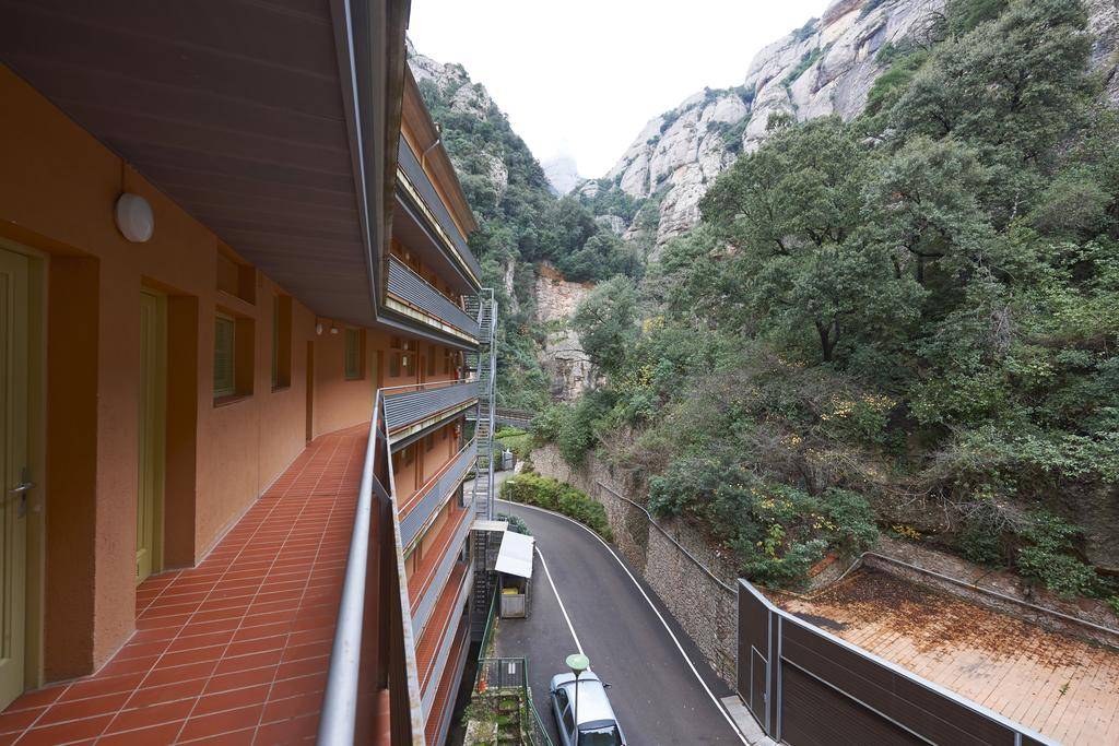Apartamentos Montserrat Abat Marcet 1