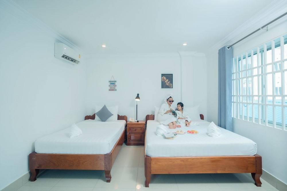 White Corner Hotel 1