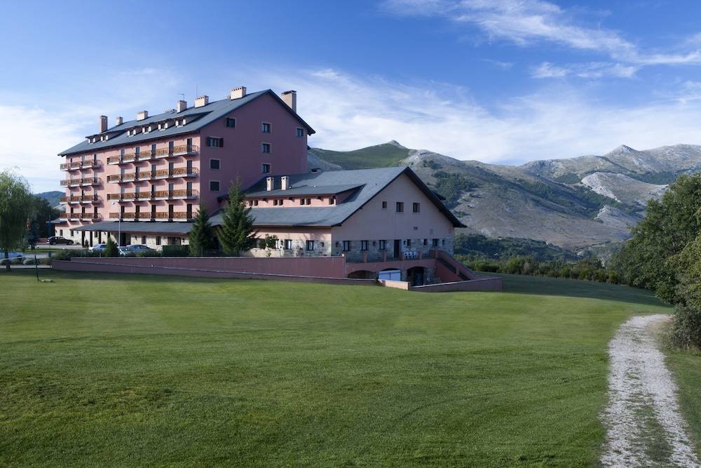 Parador de Cervera de Pisuerga 1