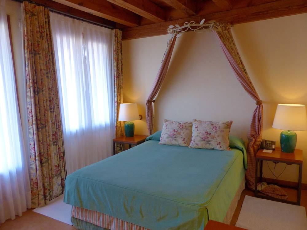 Hosteria del Arco 1