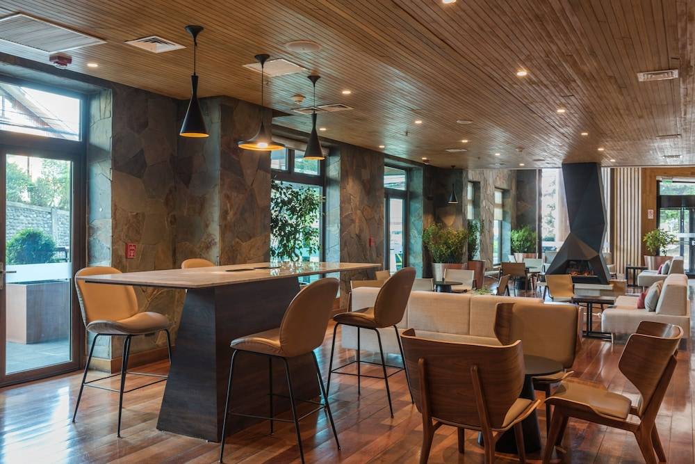 Courtyard by Marriott Puerto Montt 2