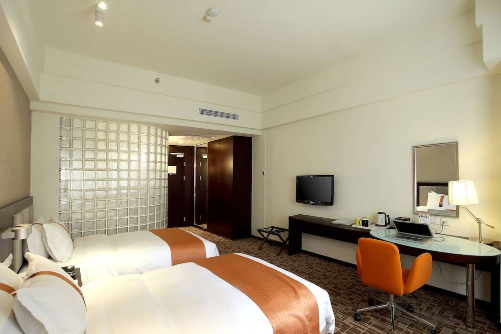 Holiday Inn Express CHENGDU WUHOU by IHG 2