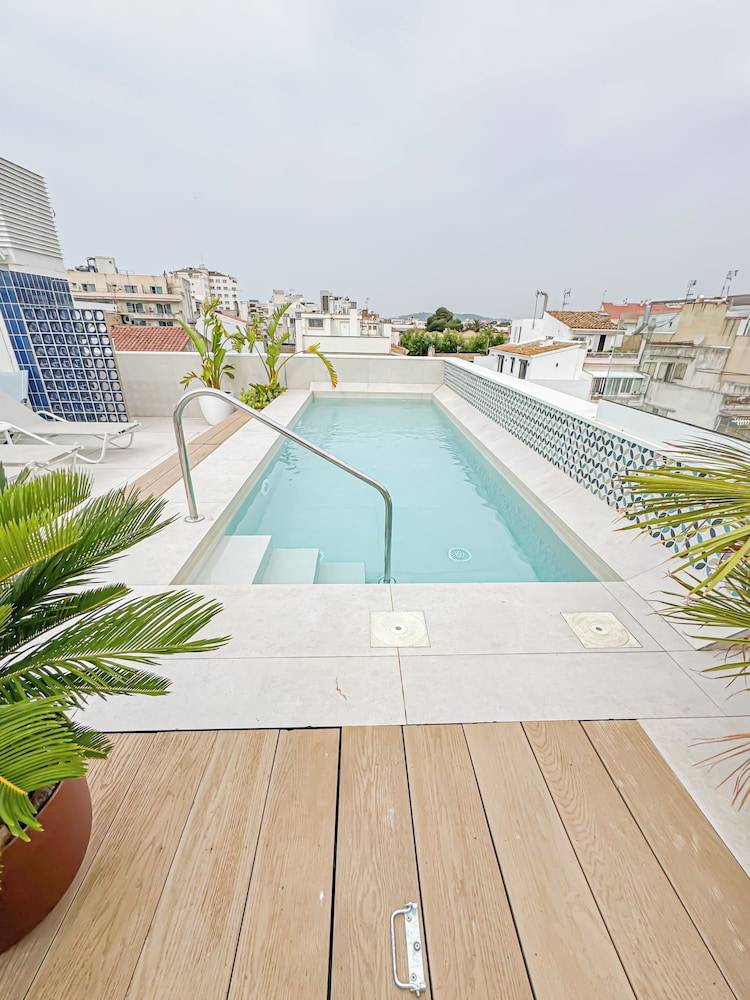 Alenti Sitges Hotel 1