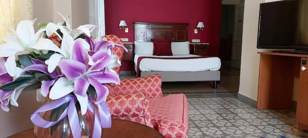 Hotel Noucentista 2