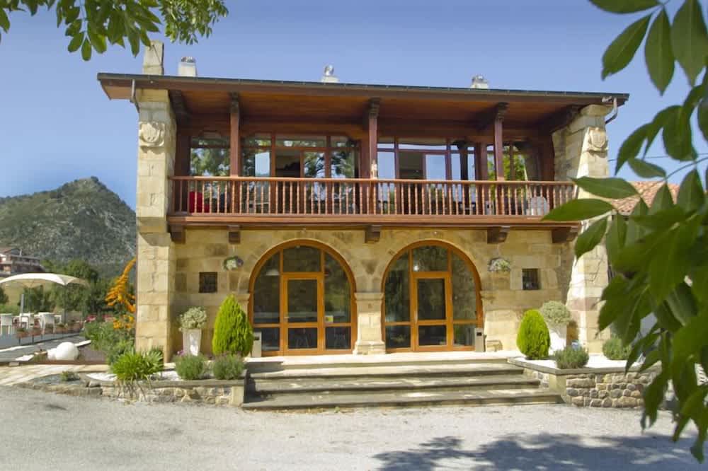 Villa Arce Hotel 1
