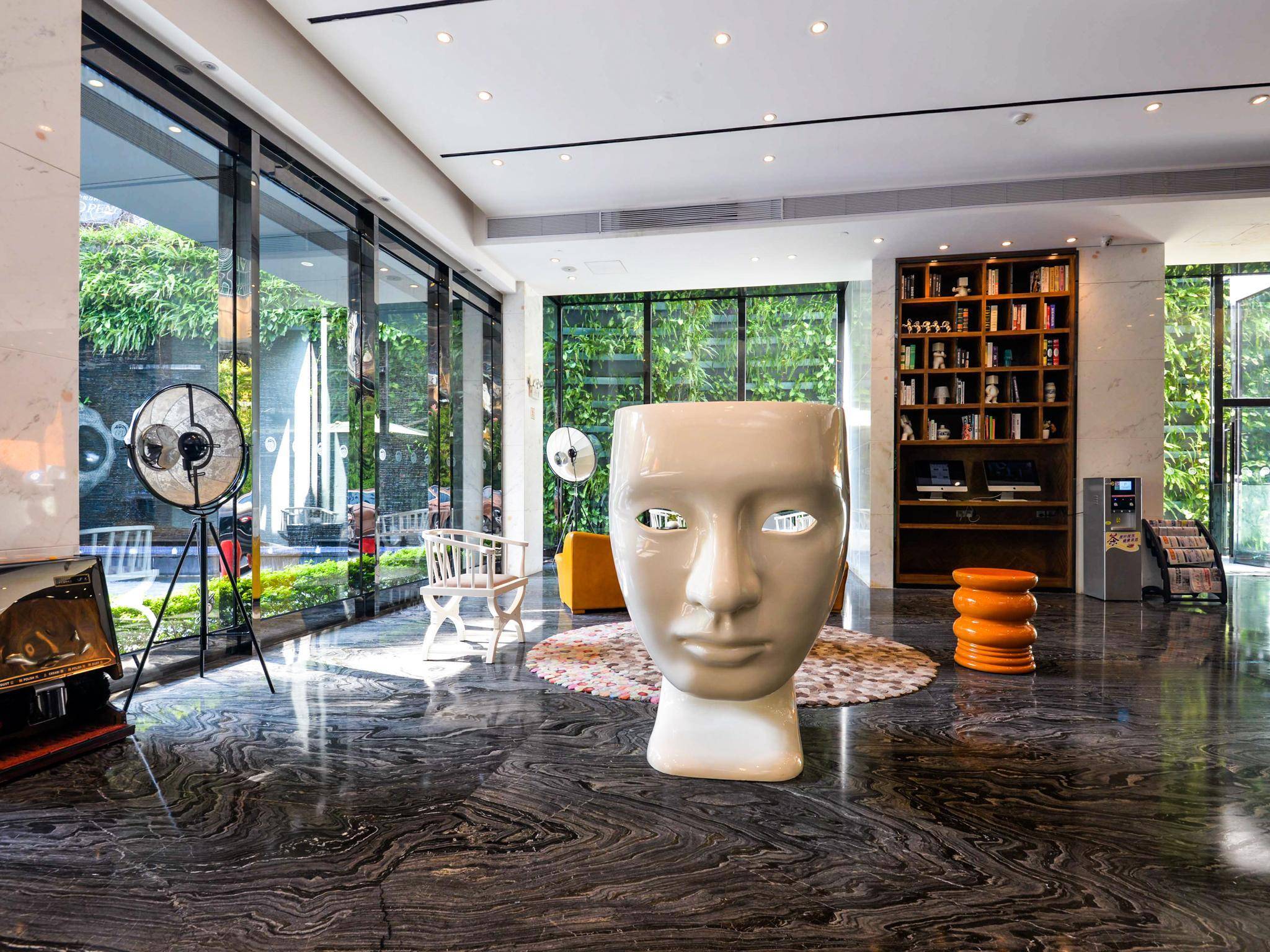 Paco Hotel Tаojin Metro Guangzhou 2