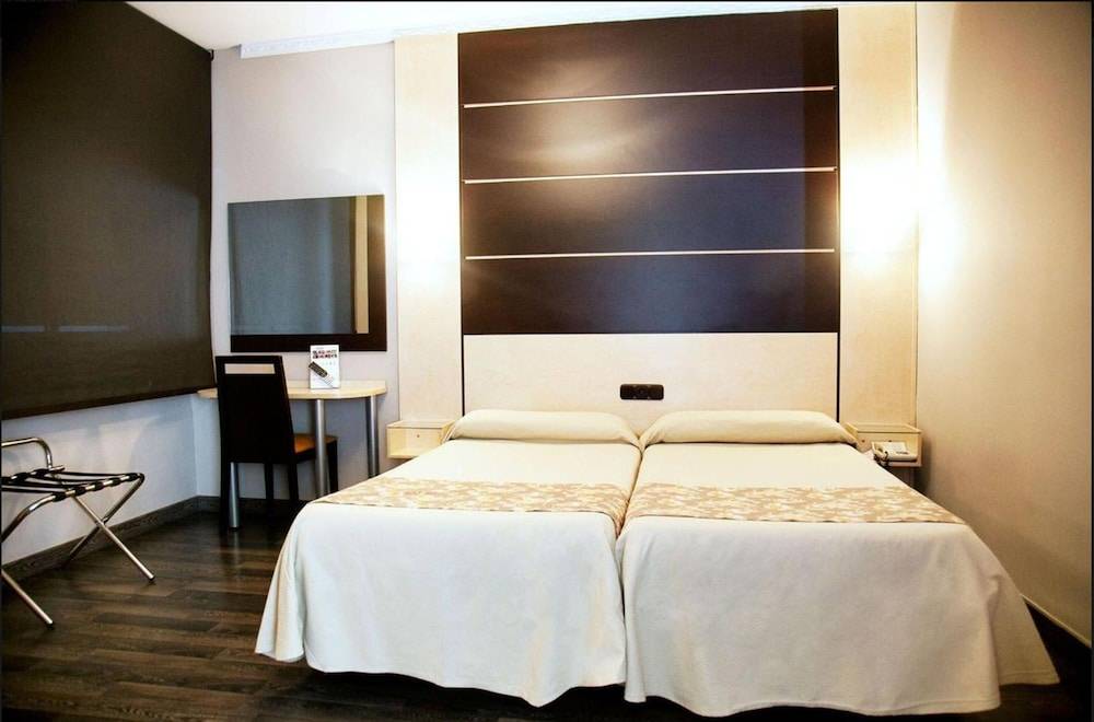 Hotel Universal by Maxi Hoteles 1