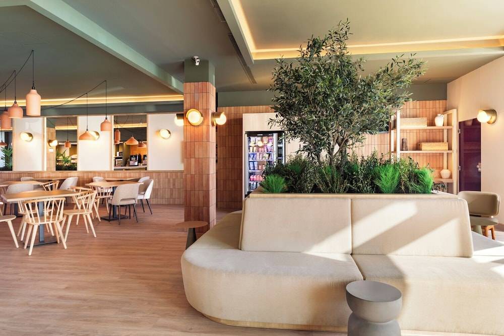 B&B HOTEL Granada 2