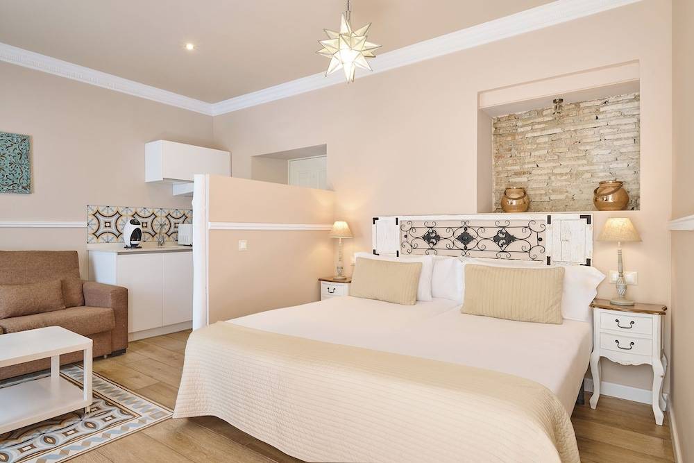 Apartamentos Luna Suites Palacio Almagra 2