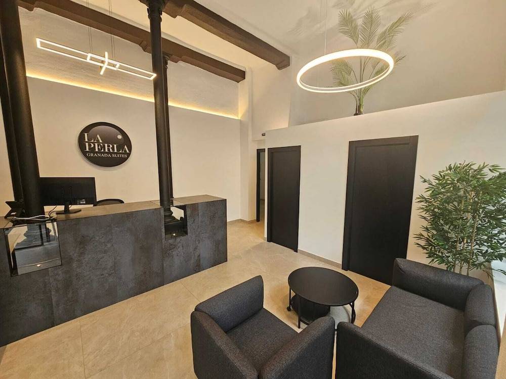 La Perla Granada Suites 2