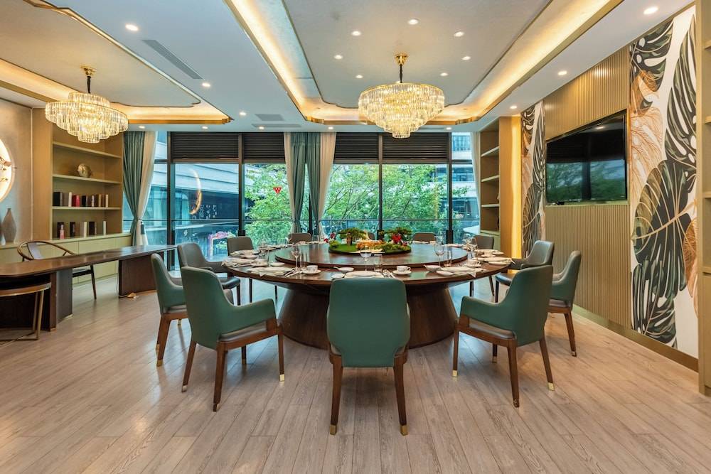 Grand Mercure Shanghai Lingang 1