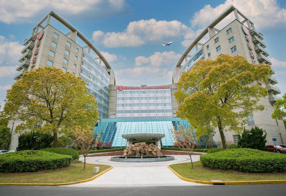 Ramada Plaza Shanghai Pudong Airport 1