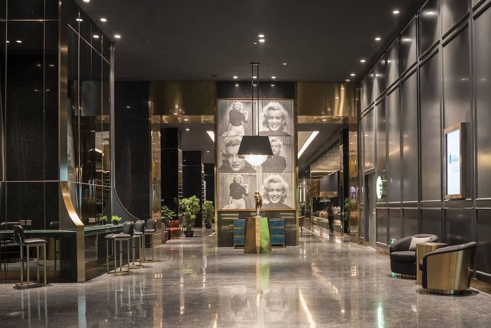 Hotel Indigo SHANGHAI JING'AN by IHG 2