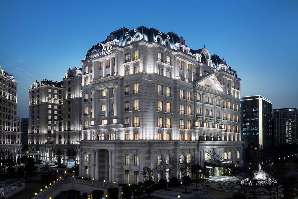Courtyard by Marriott Shanghai Changfeng Park 1