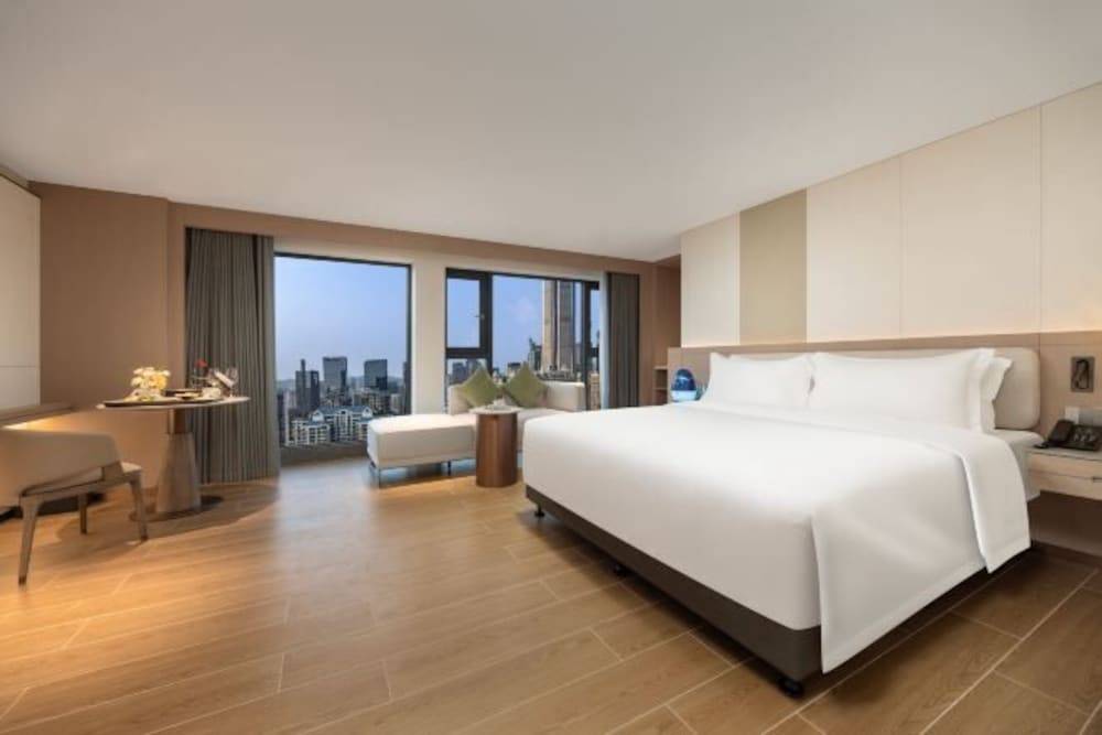 Sunflower Hotel &Residence, Futian Port Branch 1