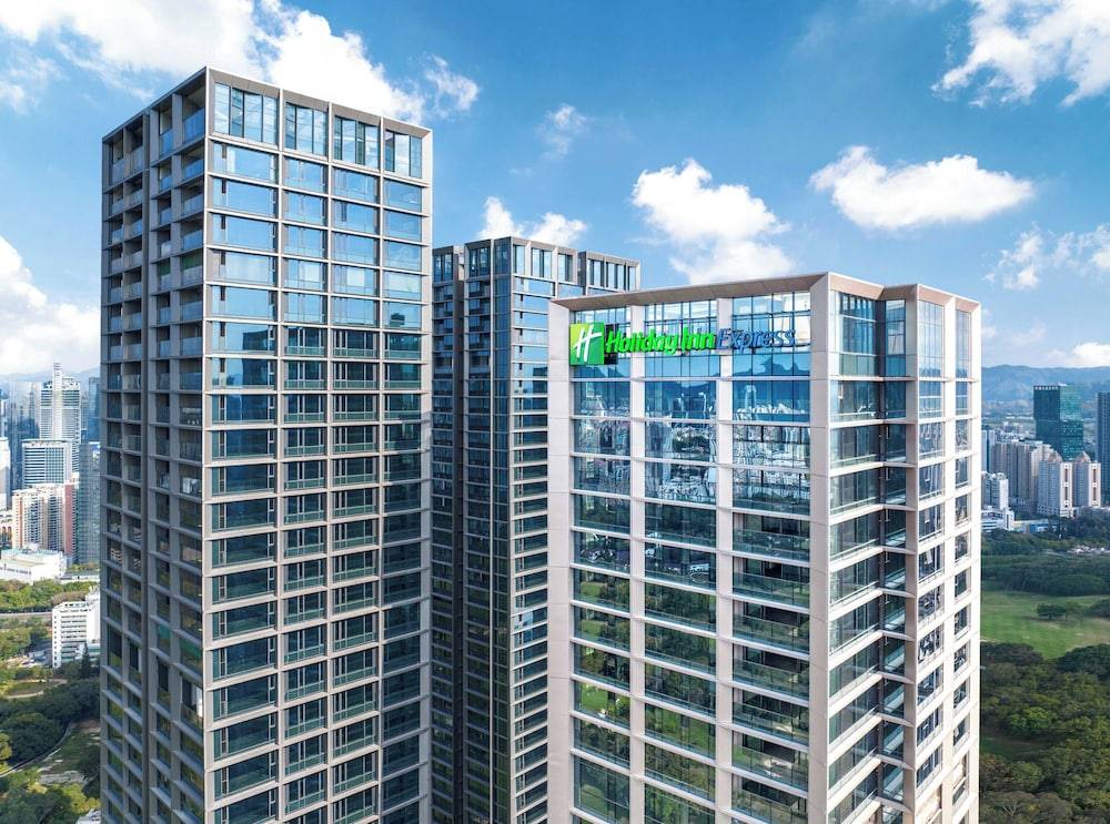 Holiday Inn Express Shenzhen Futian Center by IHG 1