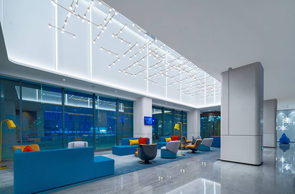 Holiday Inn Express Shenzhen Longhua by IHG 1