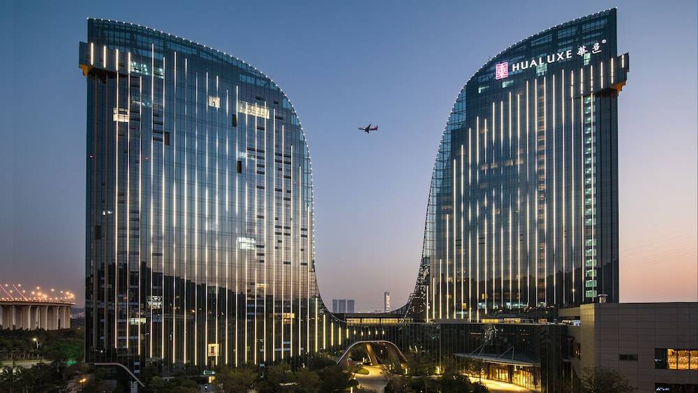 HUALUXE Xiamen Haicang Habour View 1