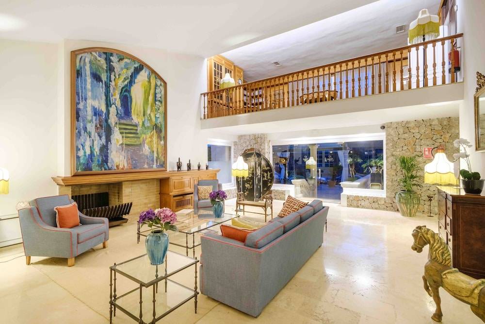 La Moraleja The Quiet Hotel - Adults Only 2
