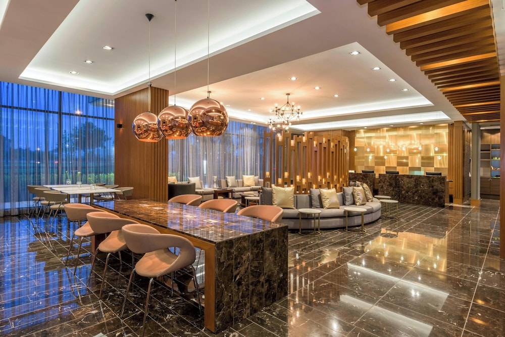 Courtyard by Marriott Bogota Airport 1