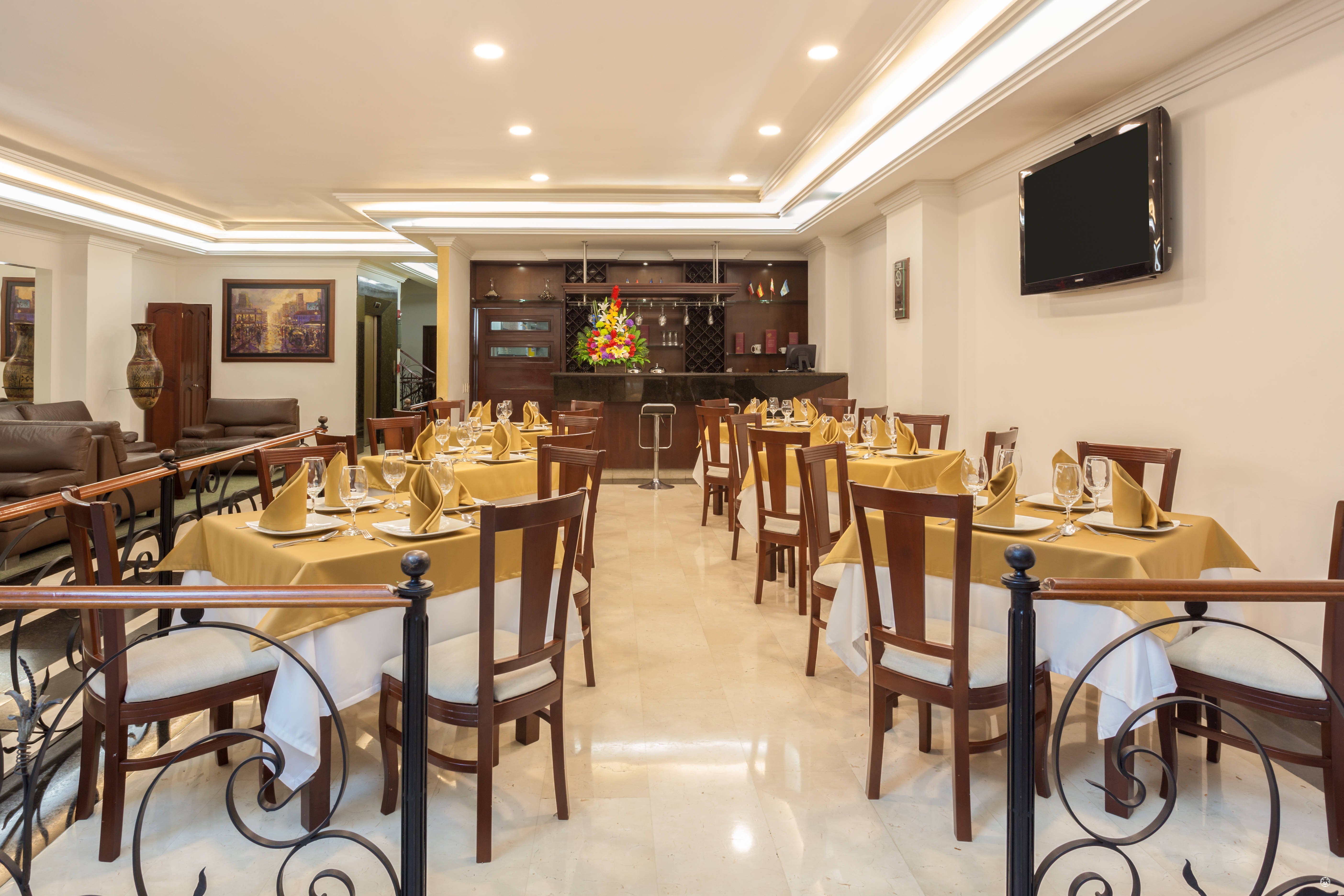 Hotel Embassy Park 2