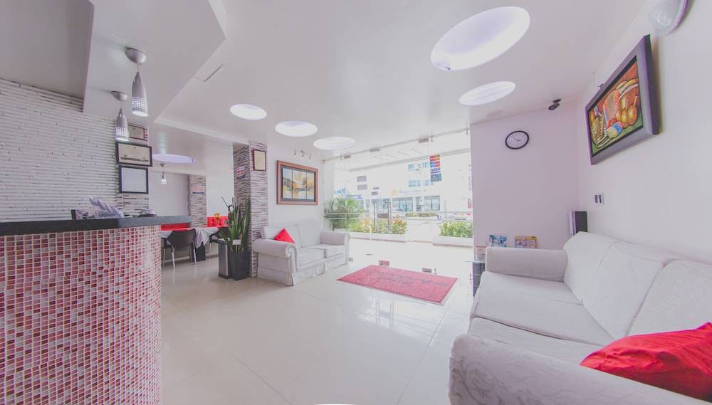 Hotel Marina Suites By GEH Suites 2