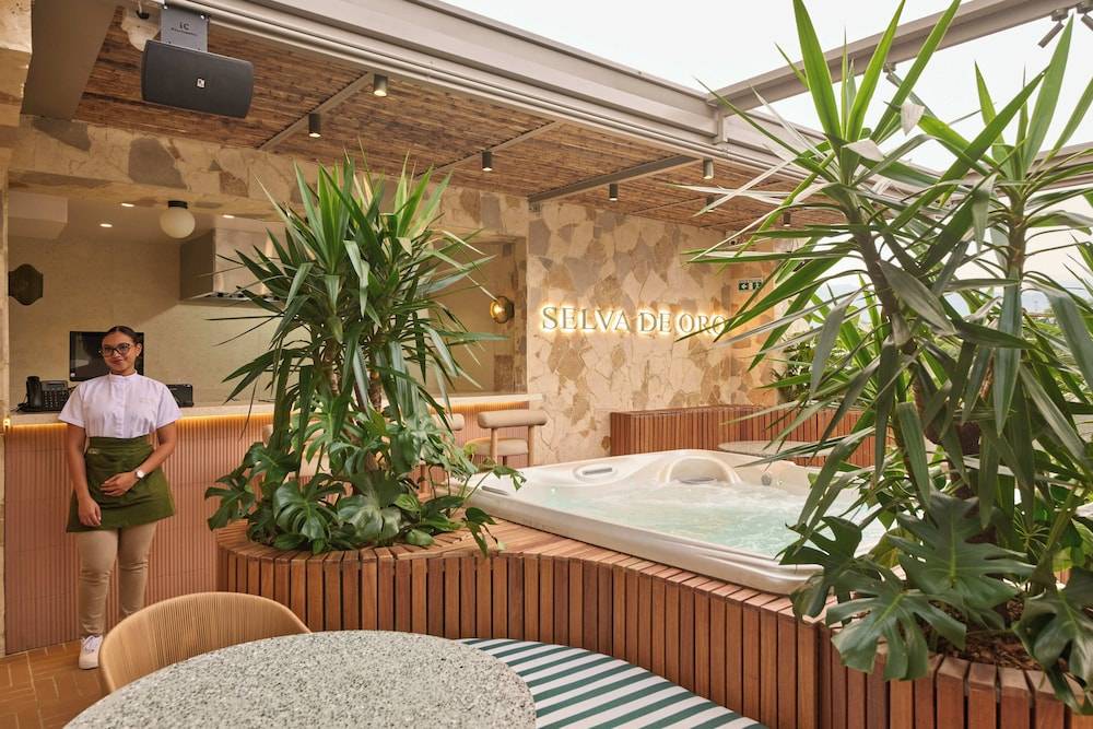 Hotel Dix 1