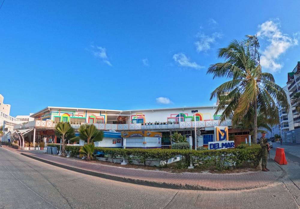 Hotel Nomadic Design 1