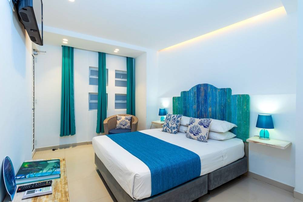 White Coral ApartaSuites 2