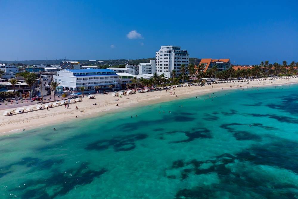 Hotel Bahia Sardina 1