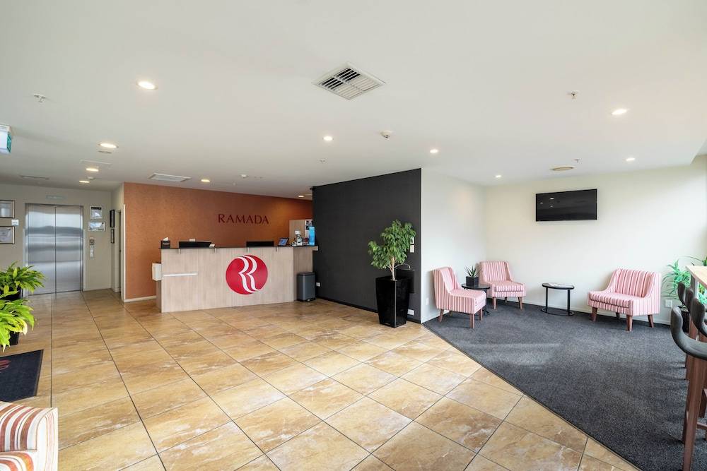Ramada Suites by Wyndham Christchurch City 2
