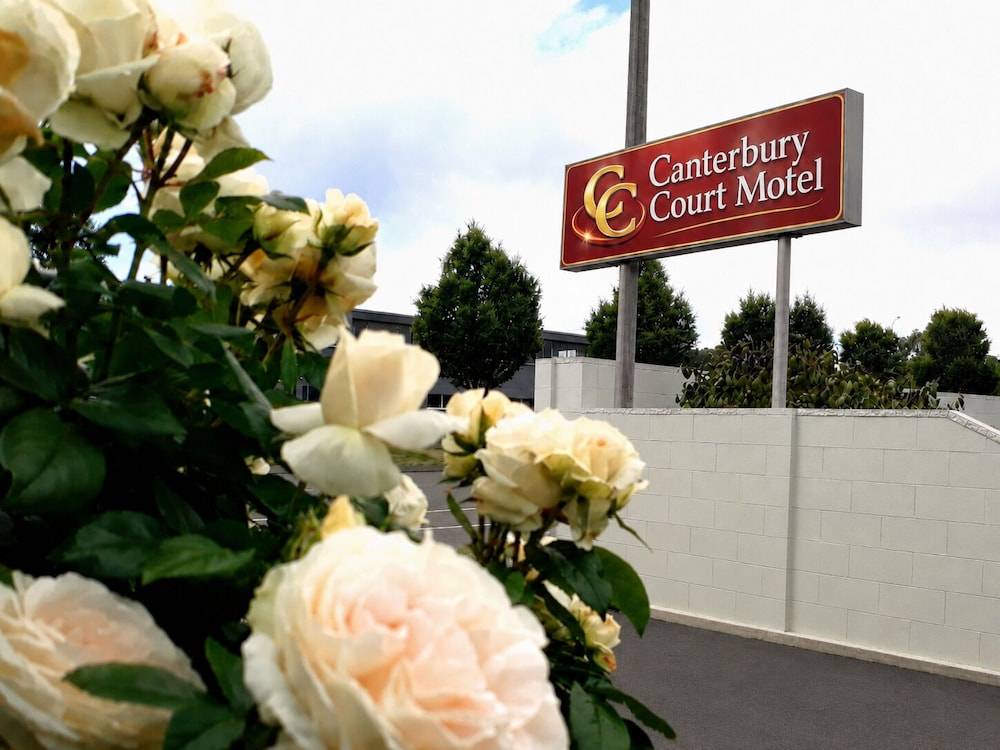 Canterbury Court Motel 1