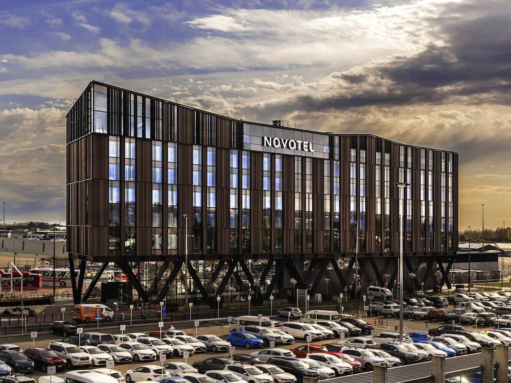 Novotel Christchurch Airport 1