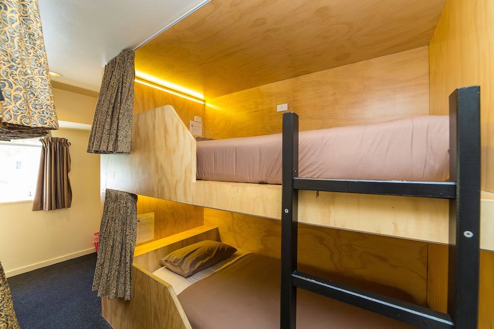 Tahuna Pod Hostel 2