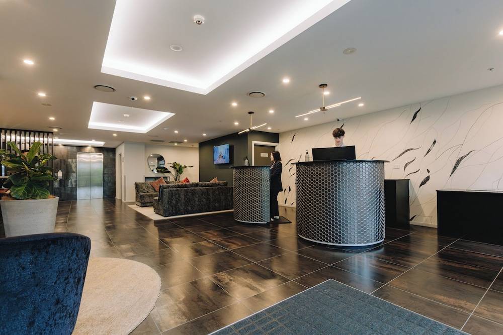 Ramada by Wyndham Newmarket Auckland 2