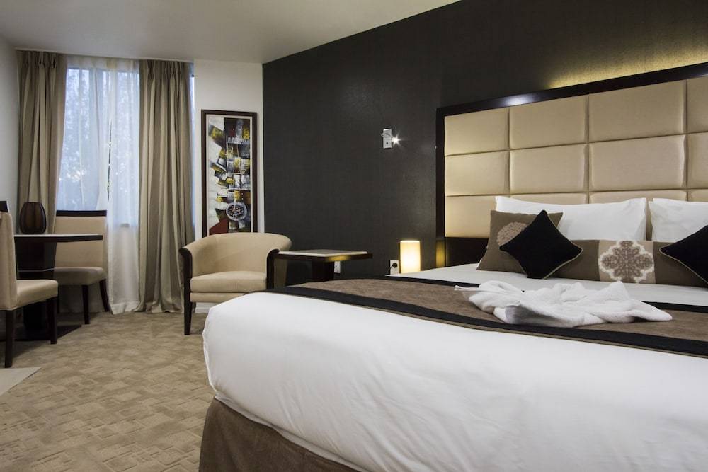 VR Queen Street Hotel & Suites 1