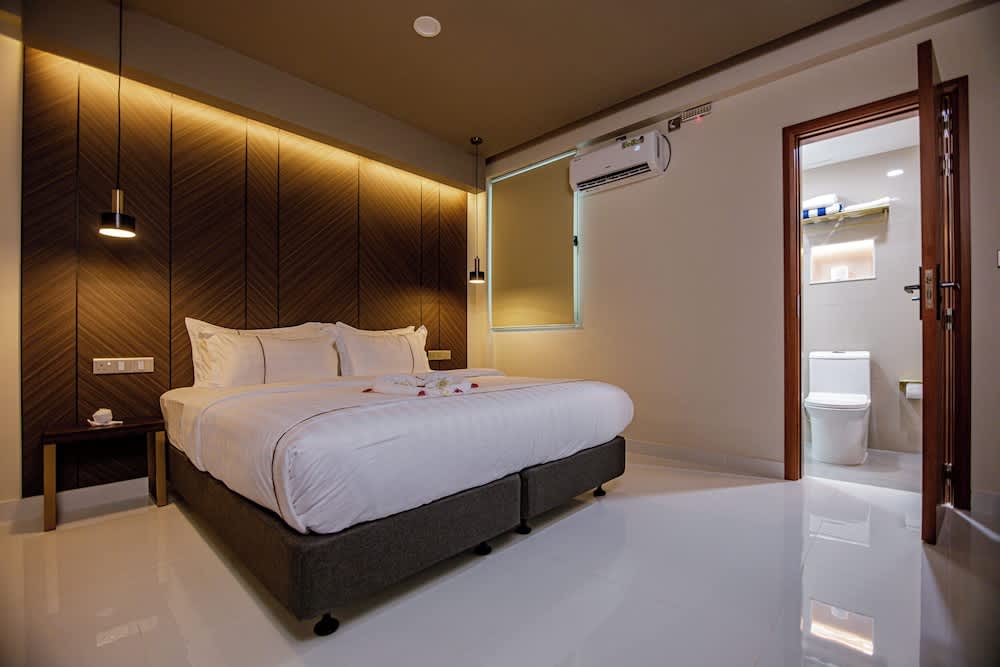Royal Villa 1