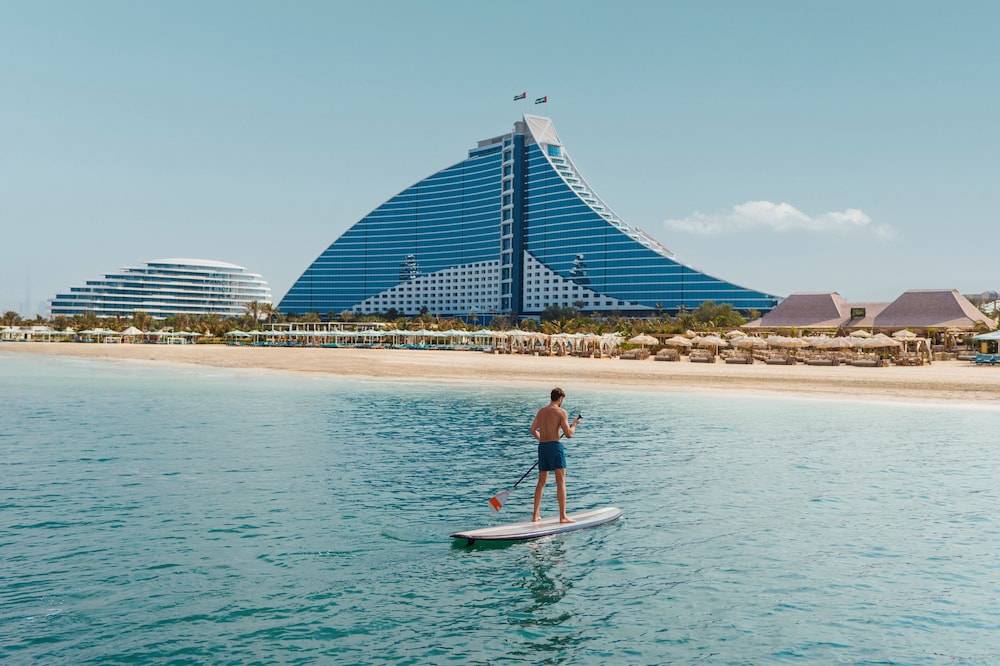 Jumeirah Beach Hotel Dubai 1