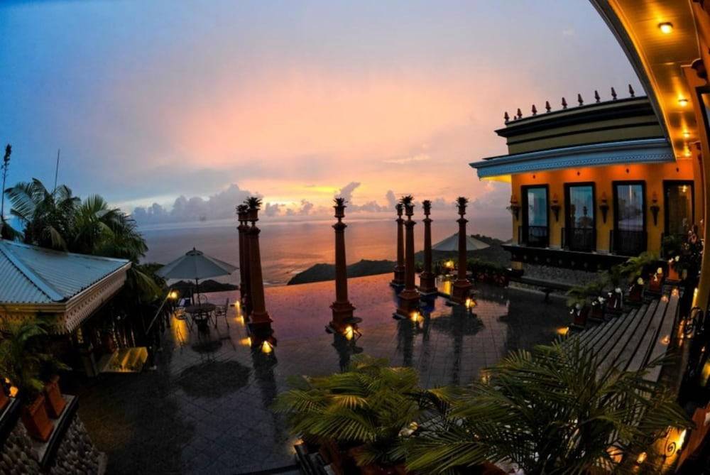 Hotel Villa Caletas 1