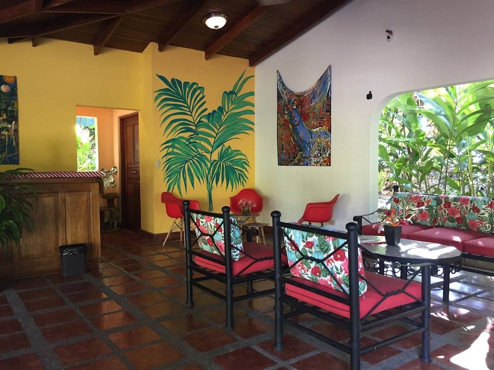 Jaco Hotel Docelunas 2